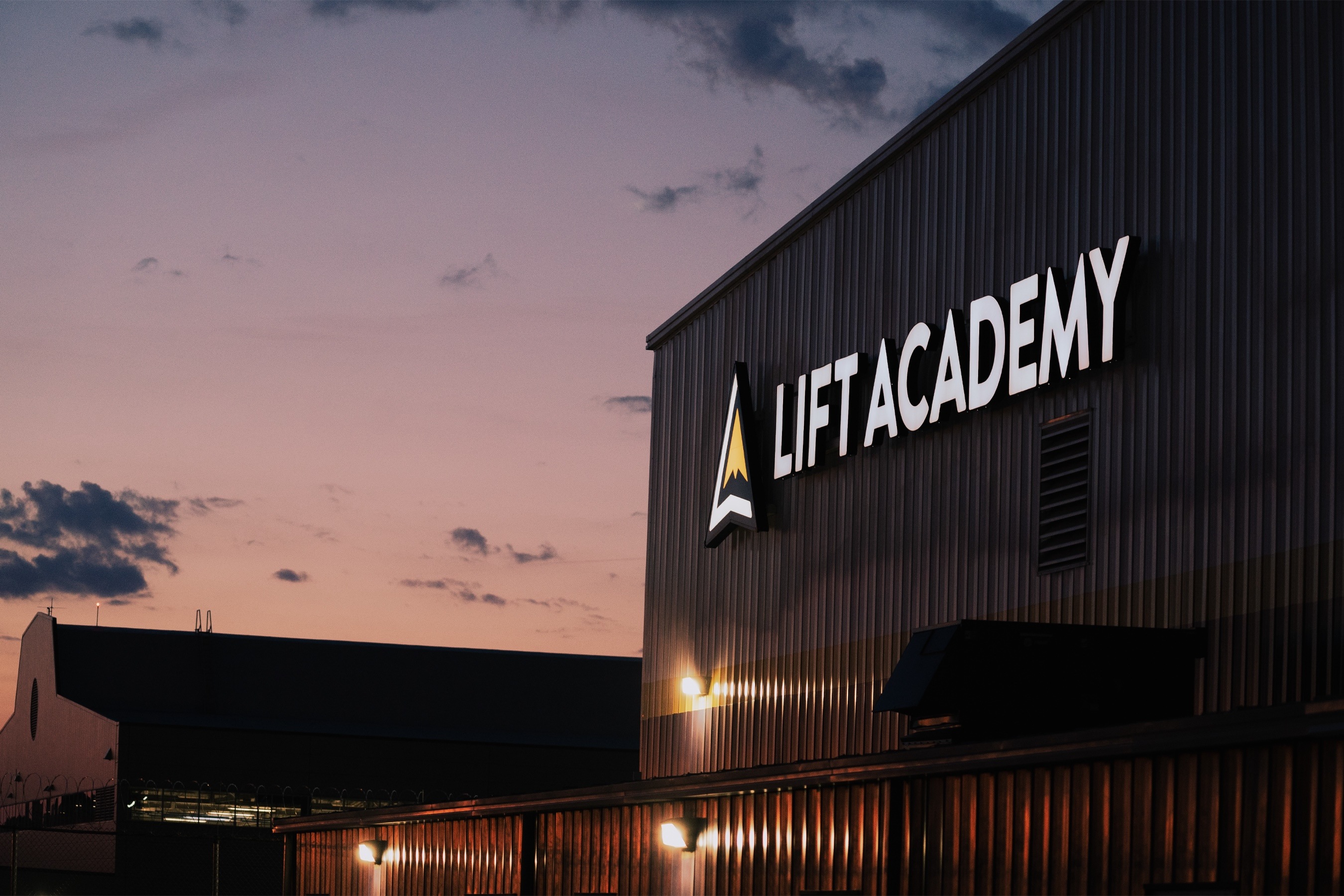 LIFT Academy - Choosing the Right Flight School